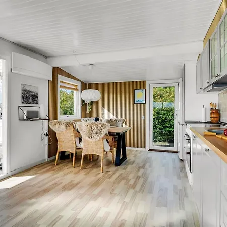 Hjalma - 250m To The Fjord By Interhome Feriehus Farsø